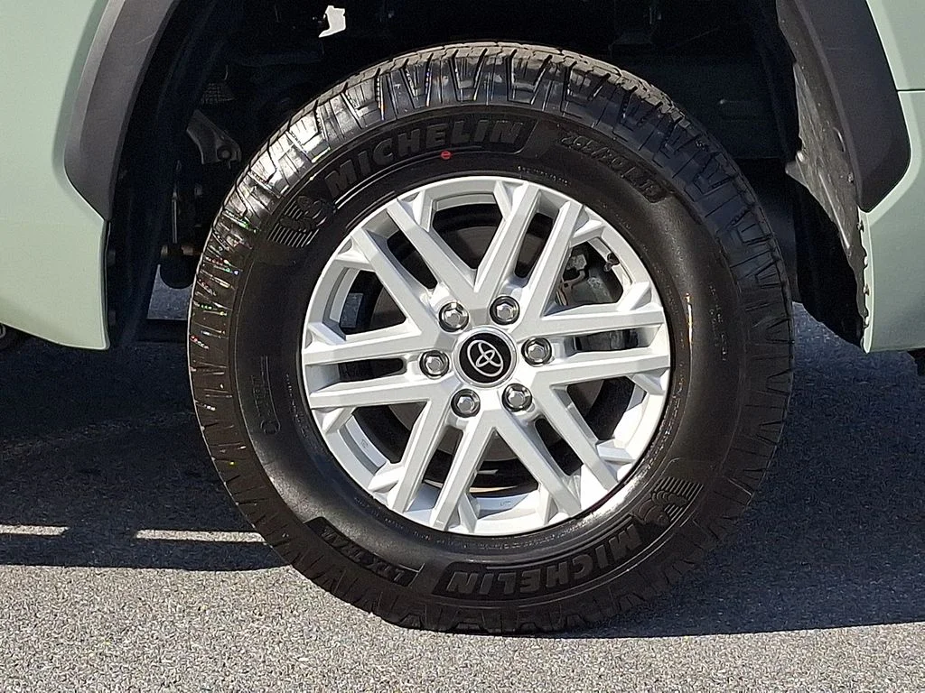 2024 Toyota Tundra SR5 - Photo 8