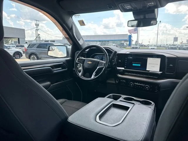 Used 2022 Summit White Chevrolet LT image 16