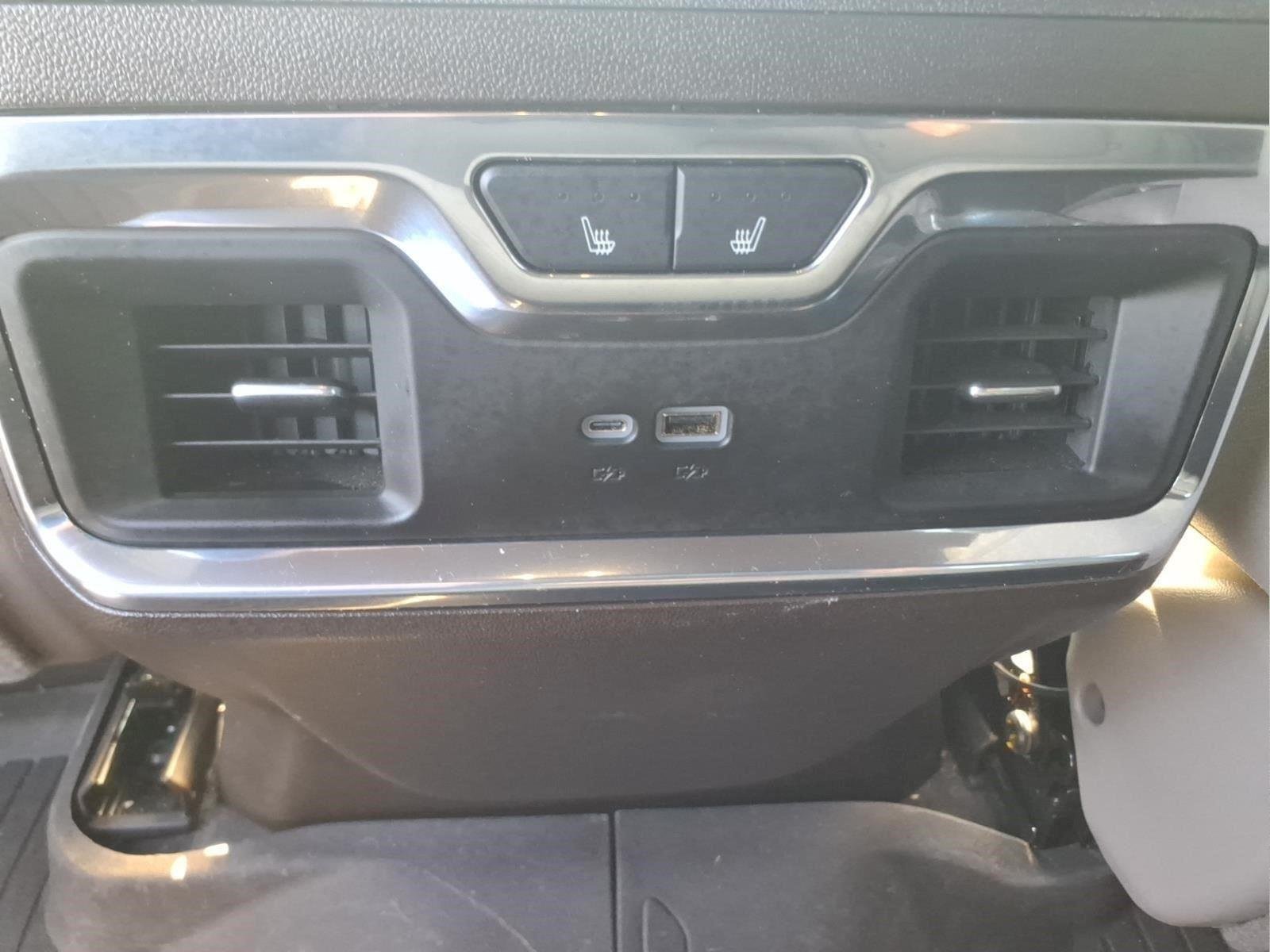2024 Chevrolet Silverado 1500 LTZ - Photo 15