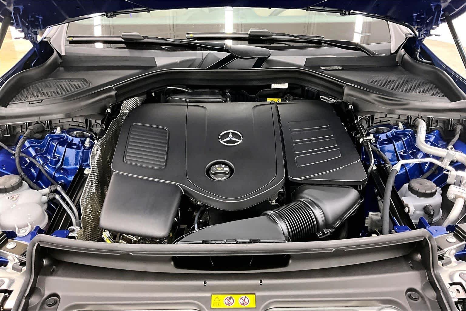 New 2026 Starling Blue Metallic Mercedes-Benz GLC 300 image 16