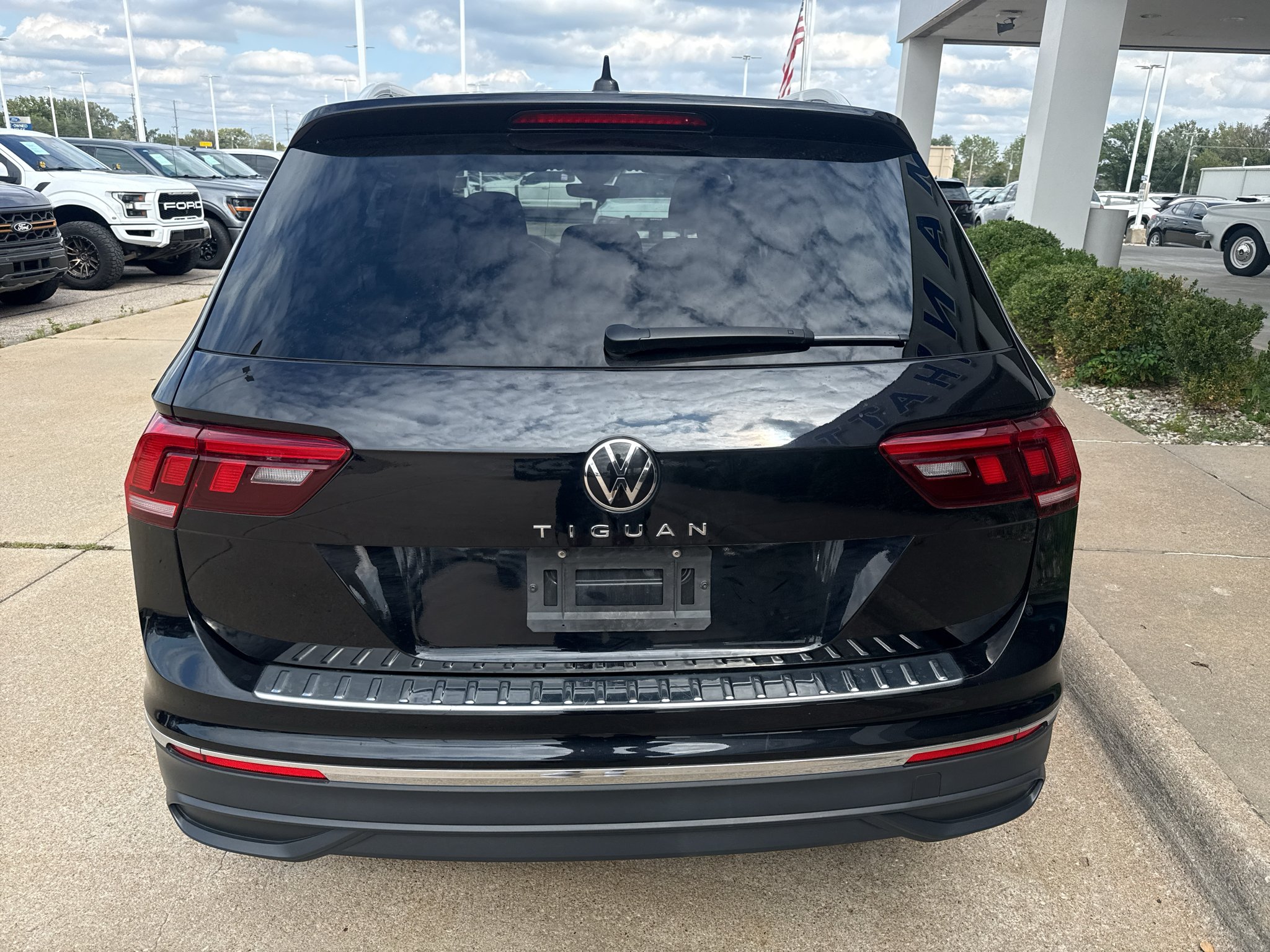 Used 2024 Deep Black Pearl Volkswagen Wolfsburg Edition image 7
