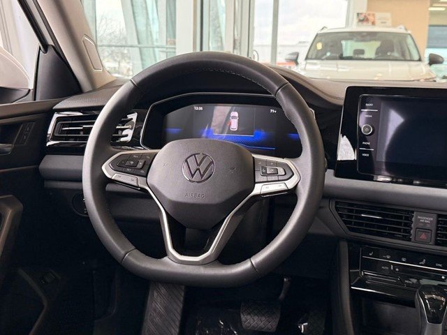 New 2026 Opal White Pearl Volkswagen 1.5T SE image 10
