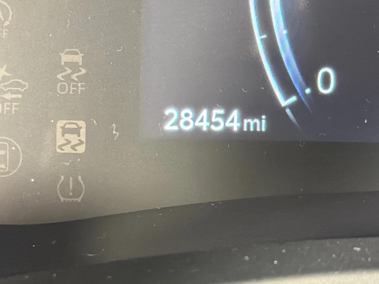 Used 2024 Midnight Black Metallic Toyota XLE image 28