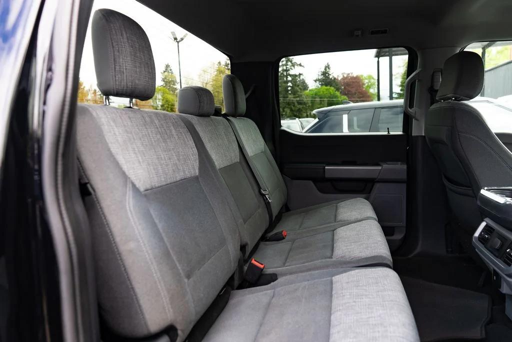 Used 2023 Black Ford XLT image 21