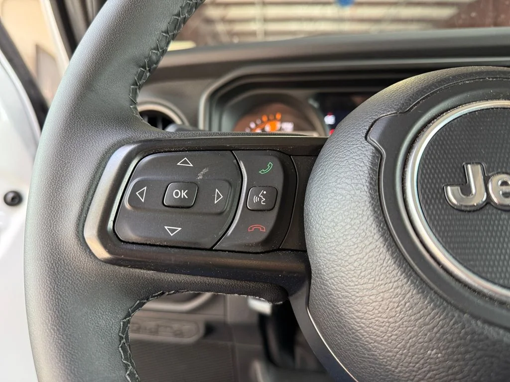 Used 2026 White Jeep Rubicon image 24