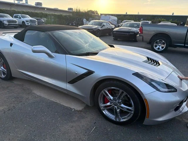 Used 2017 Silver Chevrolet Stingray image 5