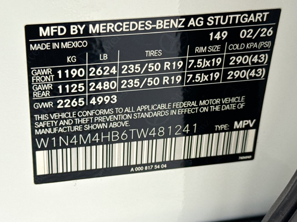 New 2026 Polar White Mercedes-Benz GLB 250 image 34