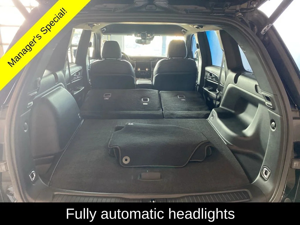 Used 2023 Black Jeep Altitude X image 19