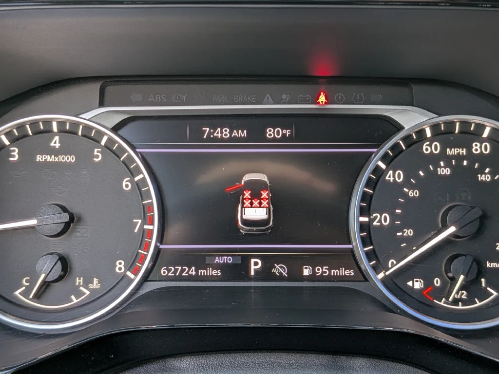 Used 2022 Gray Nissan SV image 36