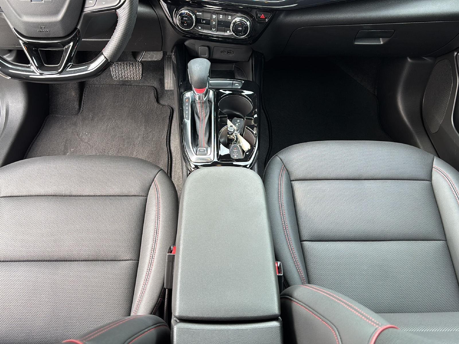 Used 2026 Summit White Chevrolet 2RS image 20