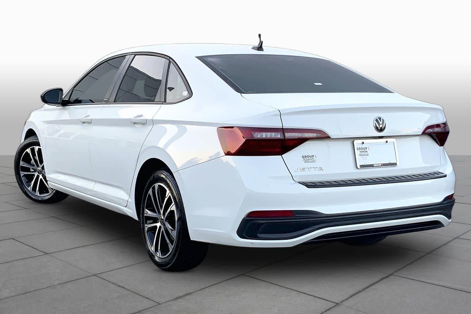 Used 2024 Pure White Volkswagen Sport image 11