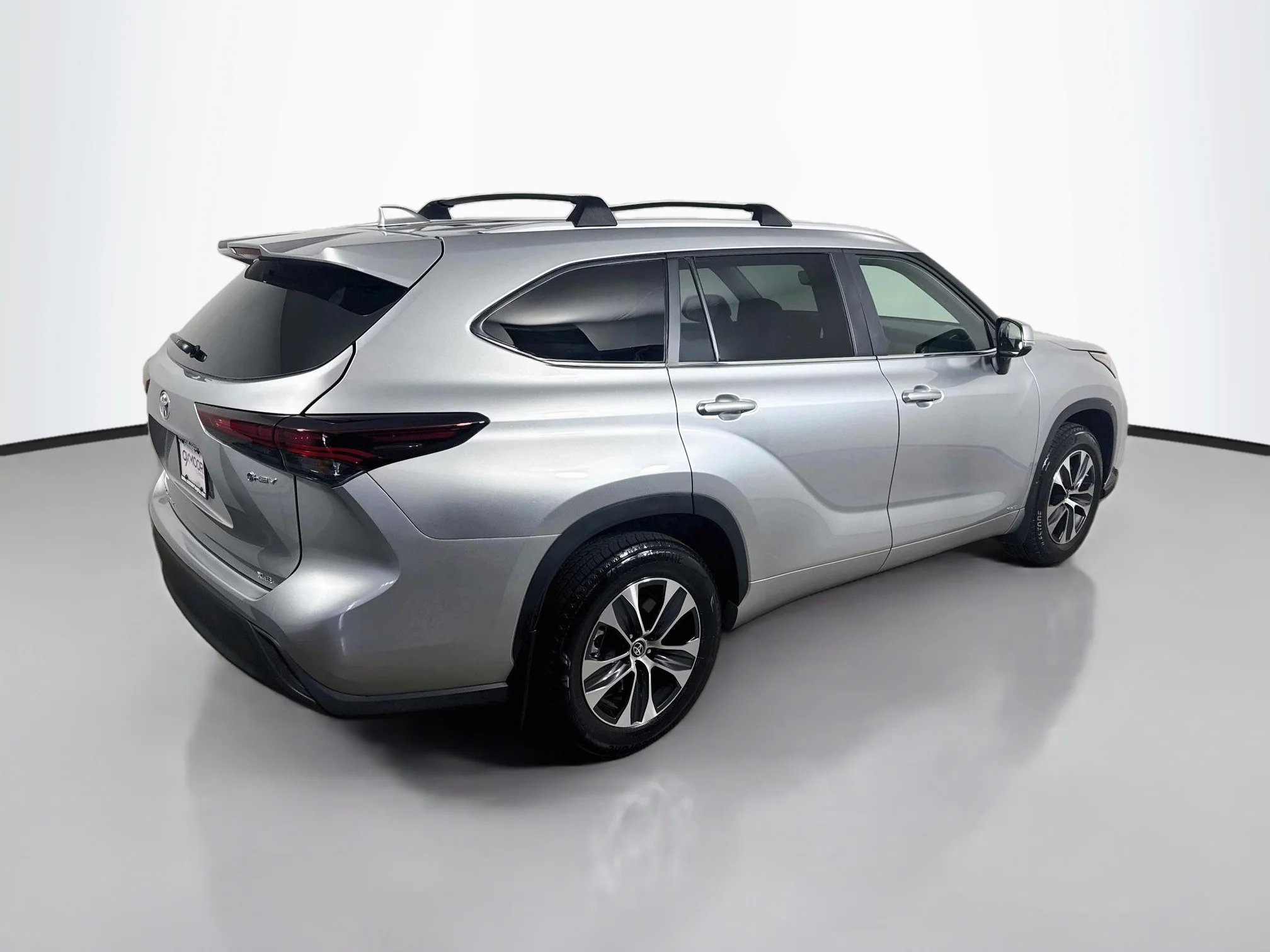 Used 2025 Celestial Silver Metallic Toyota Hybrid XLE image 7