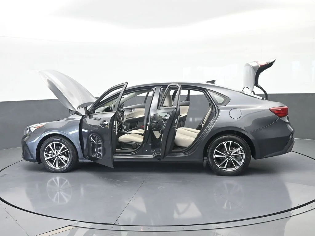 Used 2023 Gravity Gray Kia LXS image 63