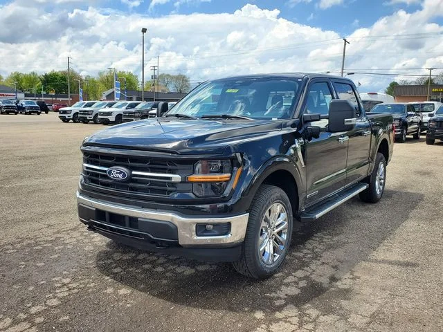 2025 Ford F-150 XLT - Photo 7