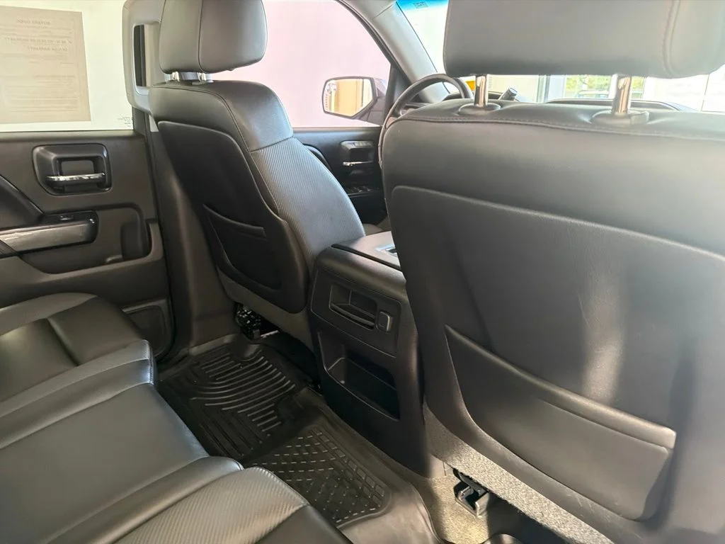 Used 2015 White Diamond Tricoat GMC SLT image 35