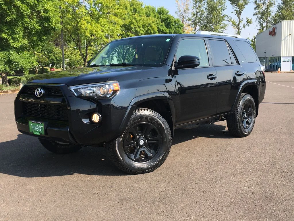 Used 2018 Black Toyota SR5 image 1
