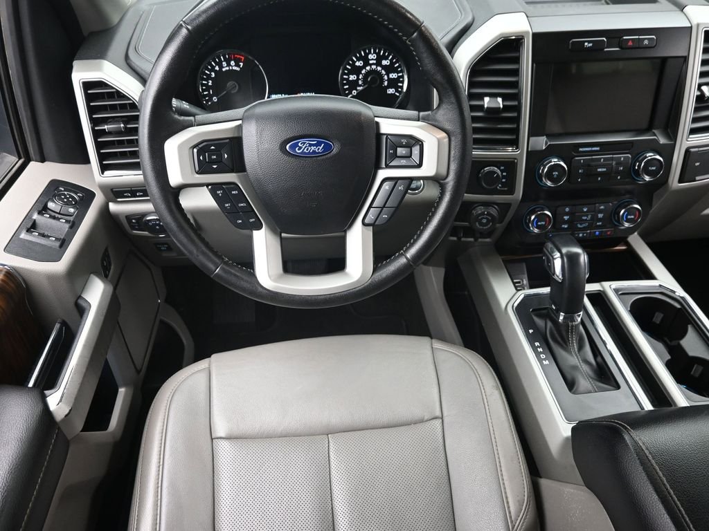 Used 2019 White Ford Lariat image 12