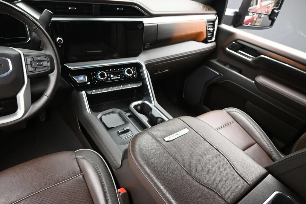 Used 2024 Red GMC Denali image 16