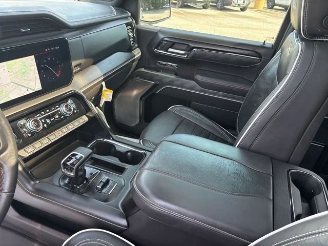 Used 2023 White GMC AT4X image 19