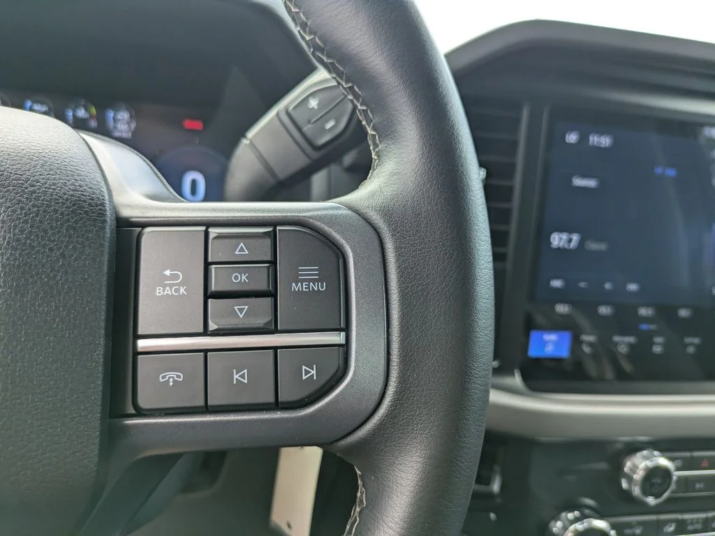 Used 2025 White Ford XLT image 25