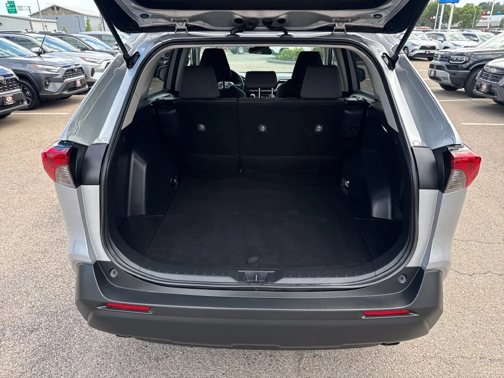 Used 2025 Silver Toyota XLE image 7