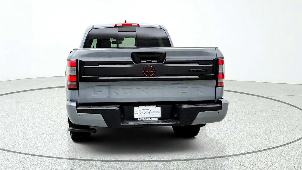 Used 2025 Boulder Gray Pearl Nissan Crew Cab 4x2 PRO-X image 6