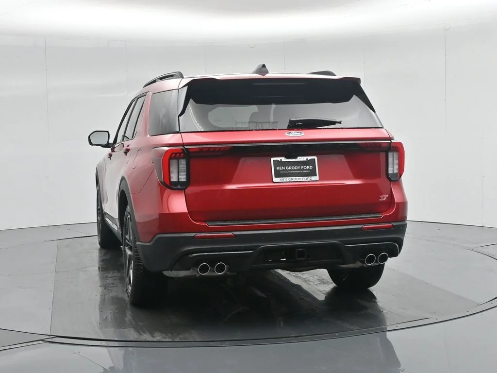 New 2026 Rapid Red Metallic Tinted Clearcoat Ford ST image 34