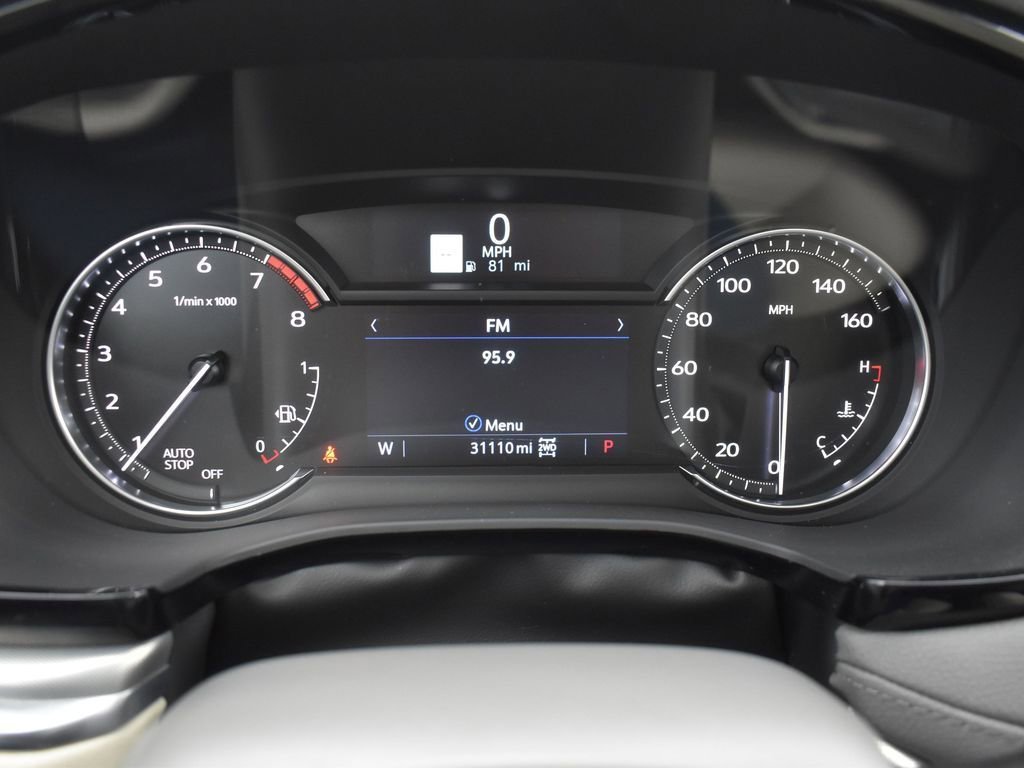 2023 CADILLAC XT5 - Image 17
