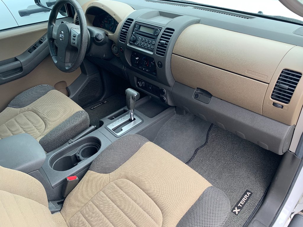 Used 2007 Avalanche Nissan S image 20