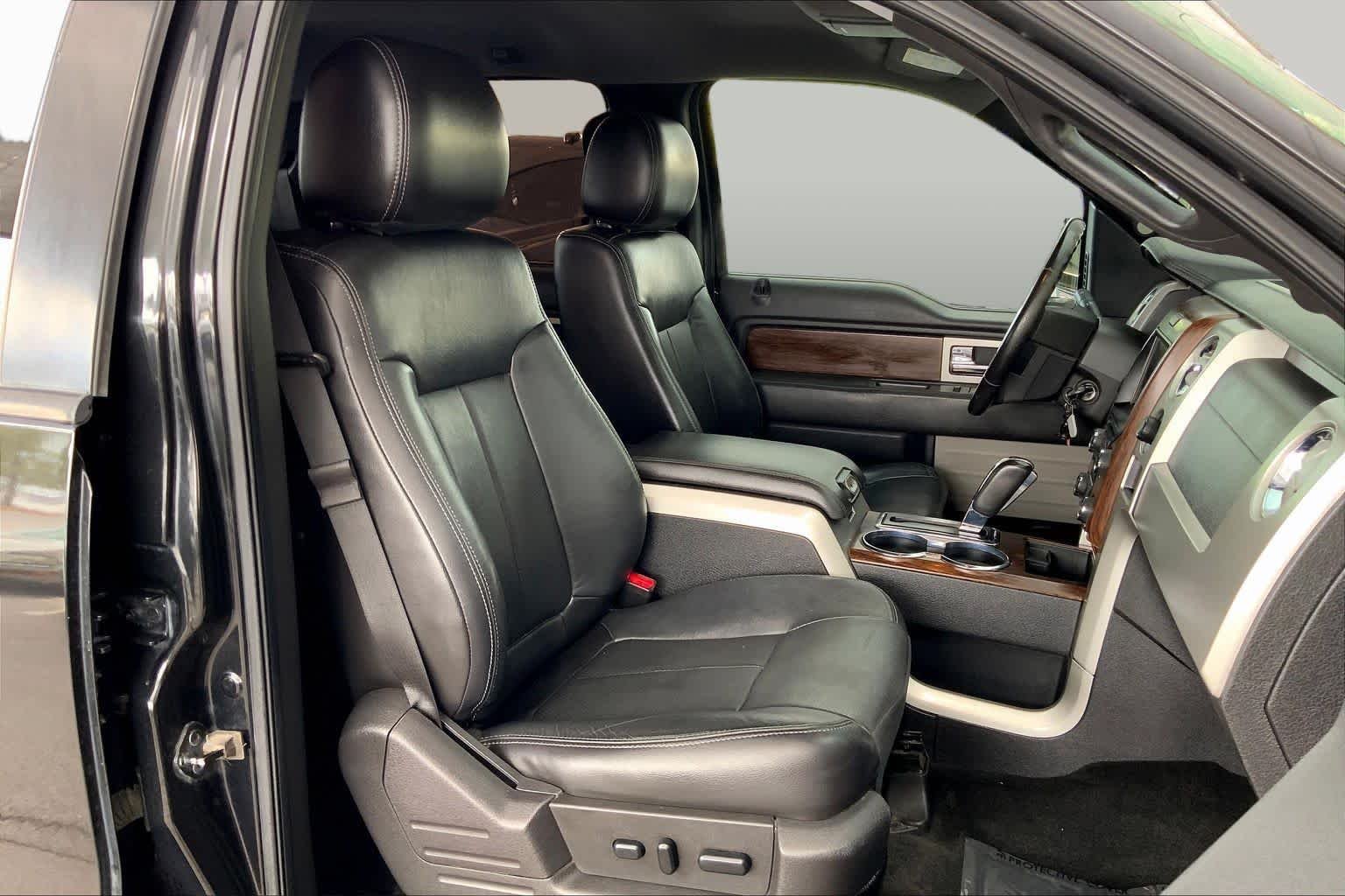 Used 2013 Tuxedo Black Metallic Ford Lariat image 8