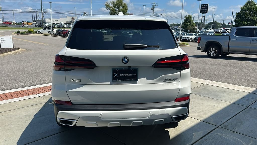 Used 2026 White BMW xDrive40i image 5