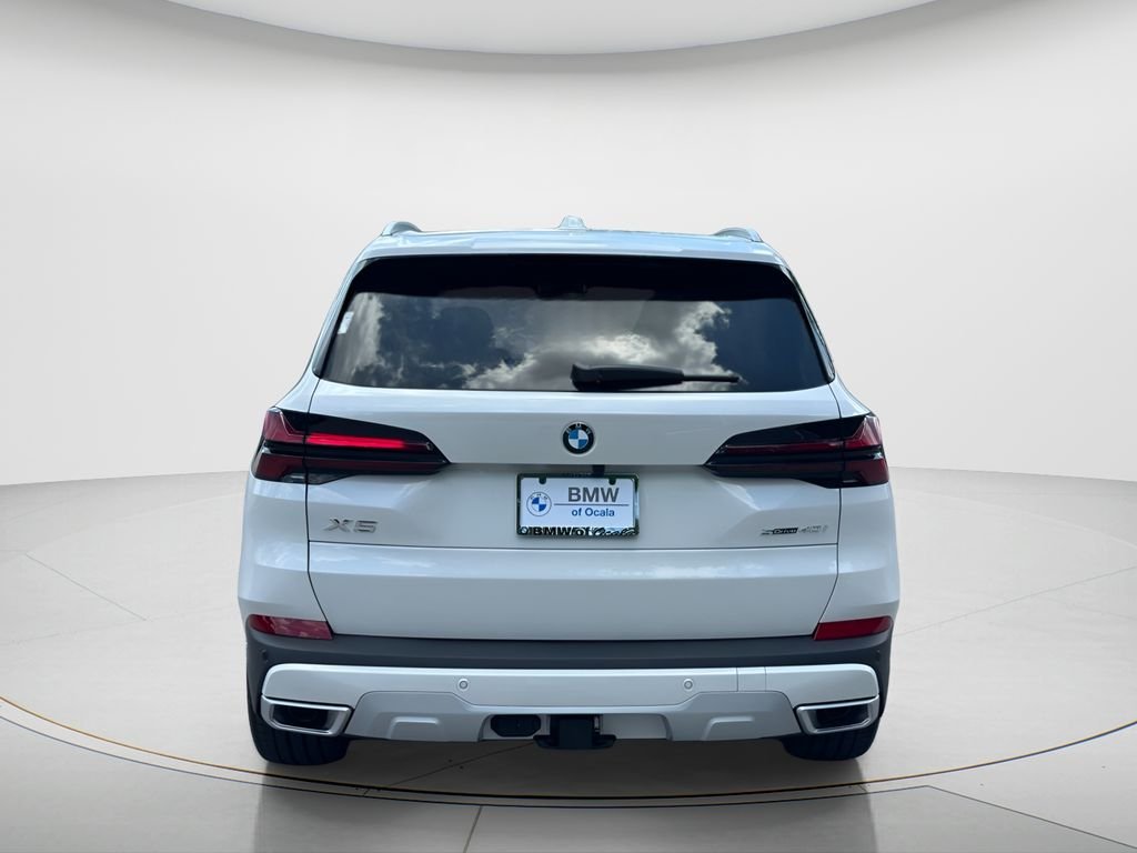 New 2026 Mineral White Metallic BMW sDrive40i image 6