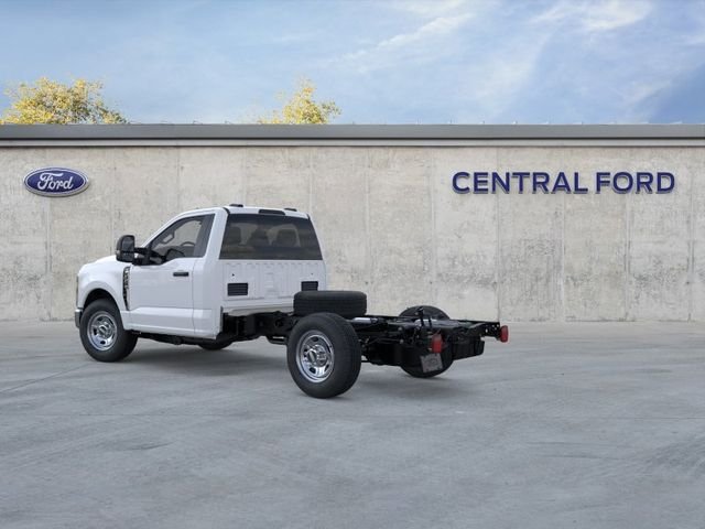 New 2026 Oxford White Ford F-350® XL image 4