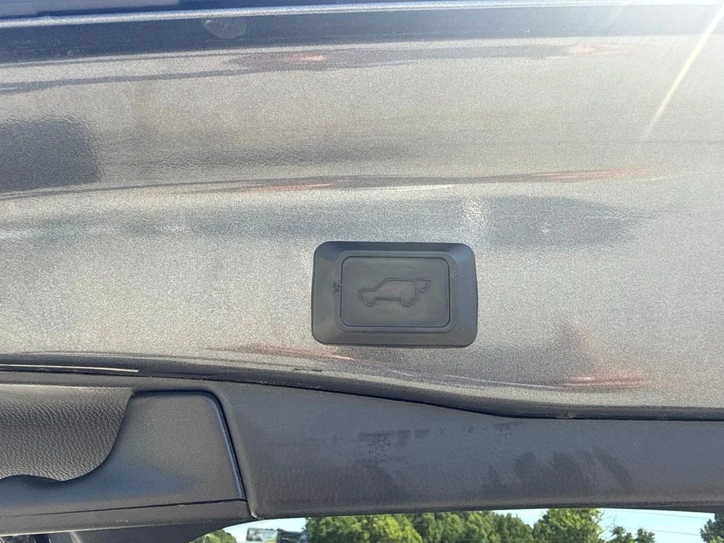 Used 2021 Gray Toyota XLE image 19