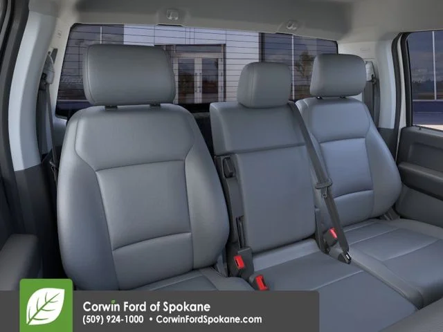 2025 Ford F-600 Super Duty Chassis Cab XL - Photo 10