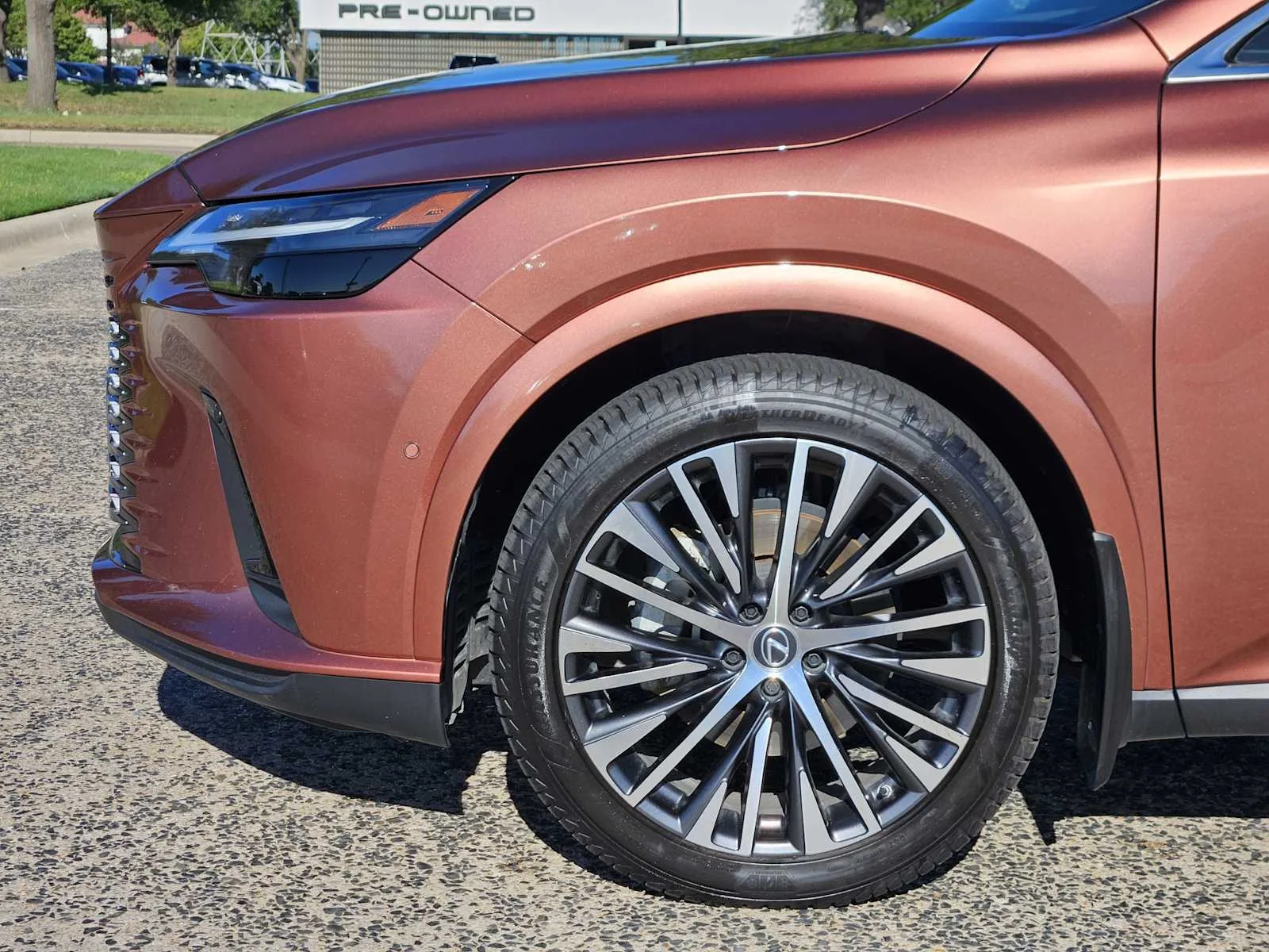 Certified Used 2024 COPPER CREST Lexus Premium Plus image 5