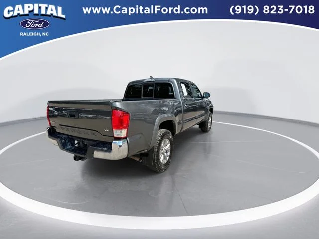 Used 2016 Gray Toyota SR5 image 8
