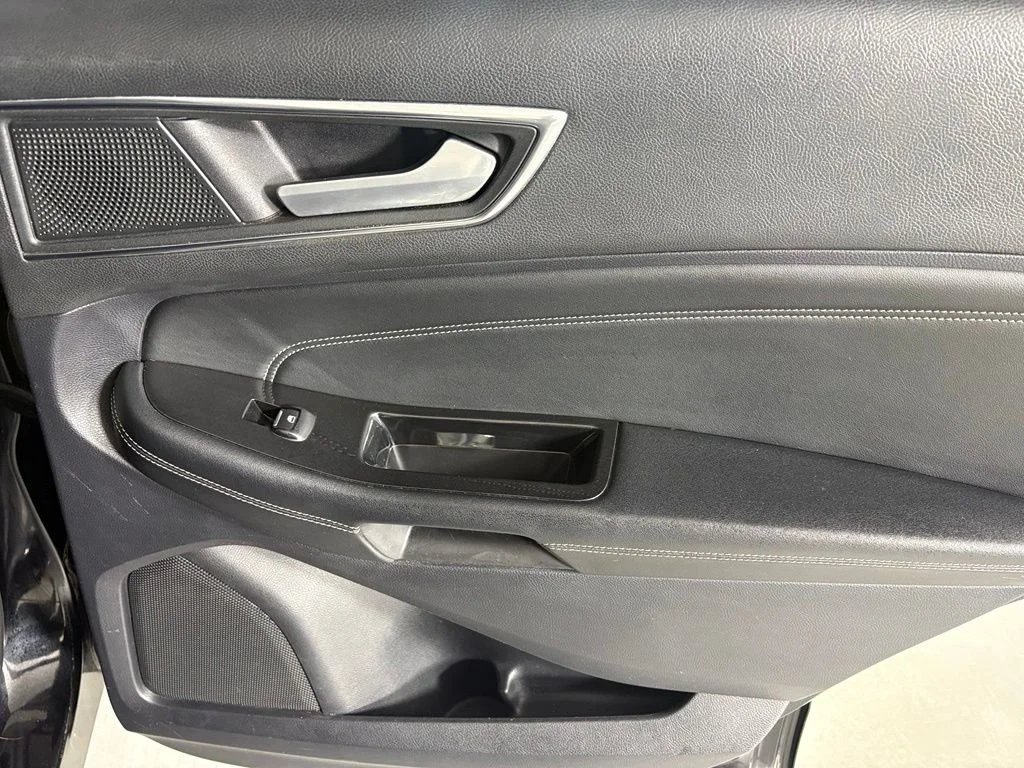 Used 2020 Black Ford Titanium image 15