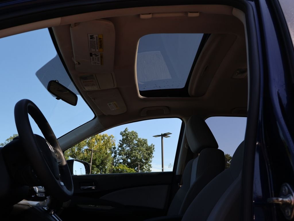 Used 2015  Honda EX image 31