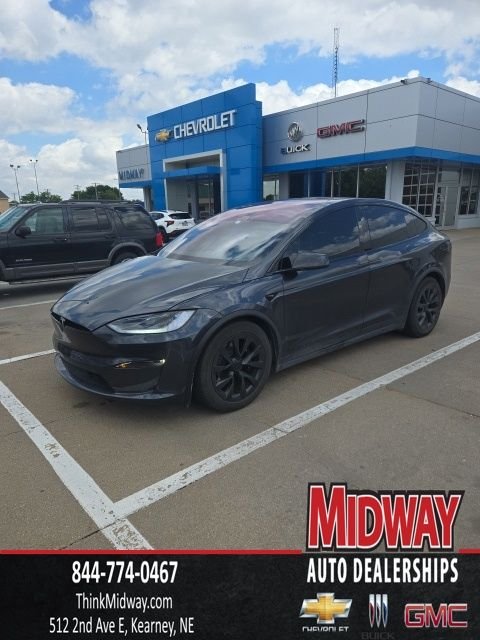 2025 Tesla Model X Long Range's photo