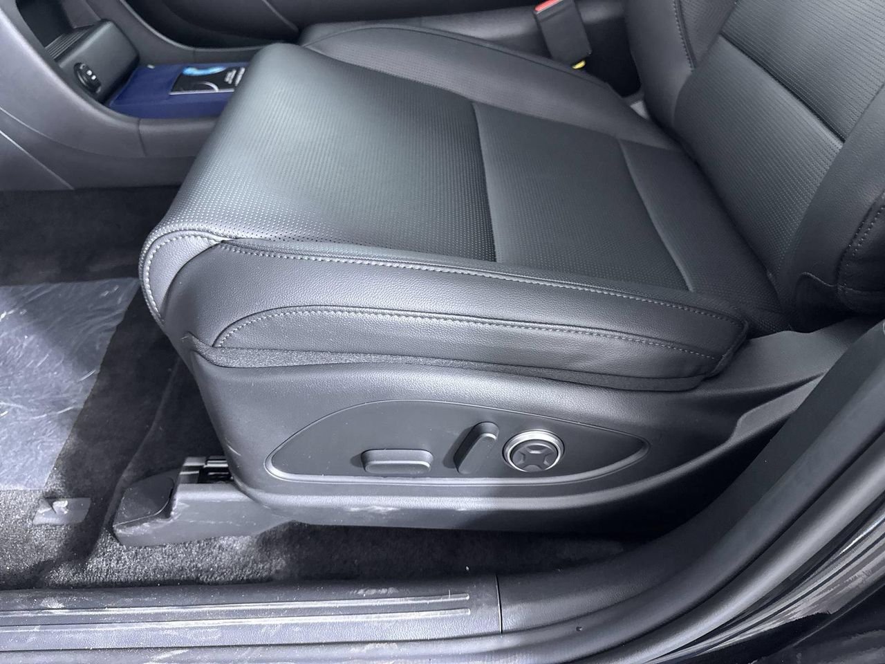New 2027 Abyss Black Pearl Hyundai Limited 7P image 24