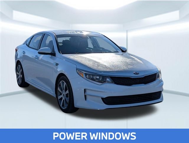 Used 2016 White Kia LX image 8