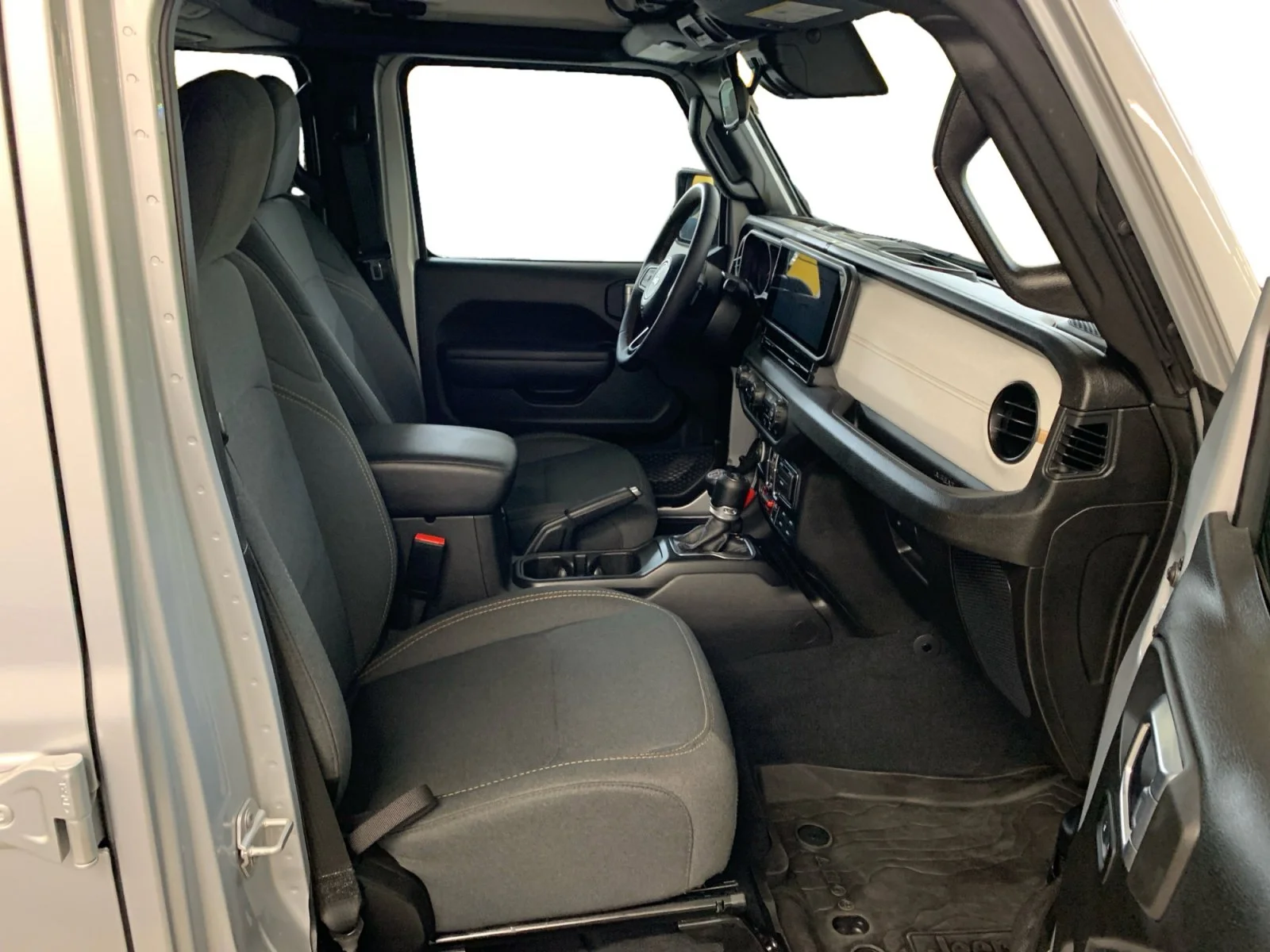 Used 2024 Gray Jeep Willys image 17