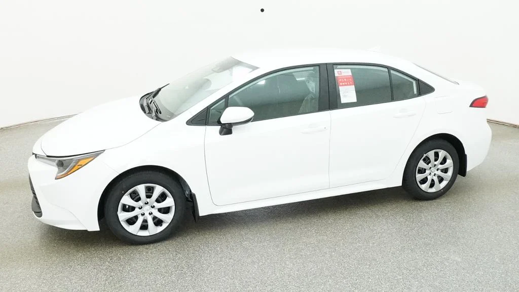 New 2026 Ice Cap Toyota LE image 5