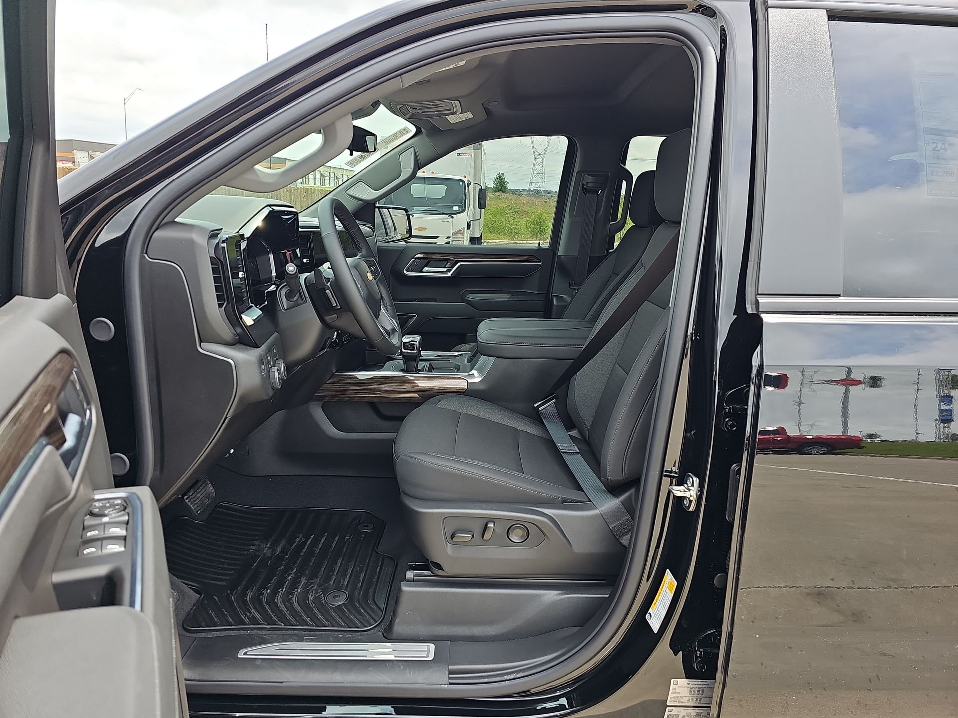 New 2026 Black Chevrolet LT image 59