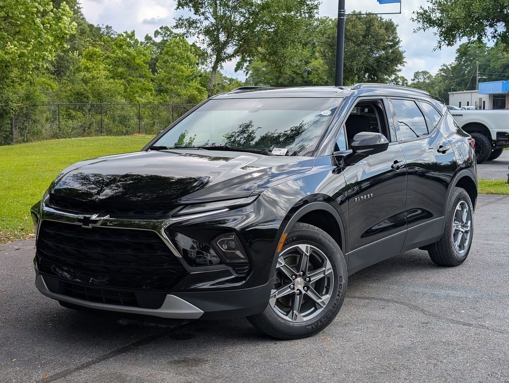 2023 Chevrolet Blazer 2.0T 2LT FWD's photo