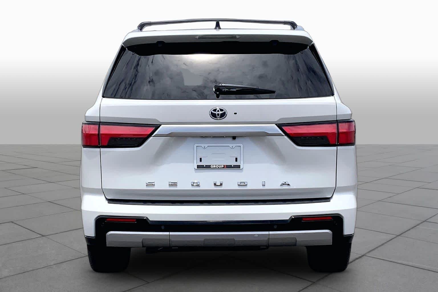 Used 2024 Wind Chill Pearl Toyota Capstone image 5