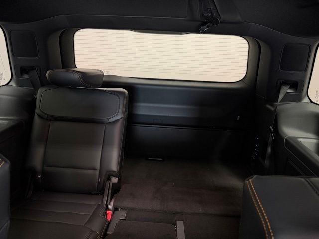 New 2026 Glacier Gray Metallic Tri-Coat Ford Tremor® image 23