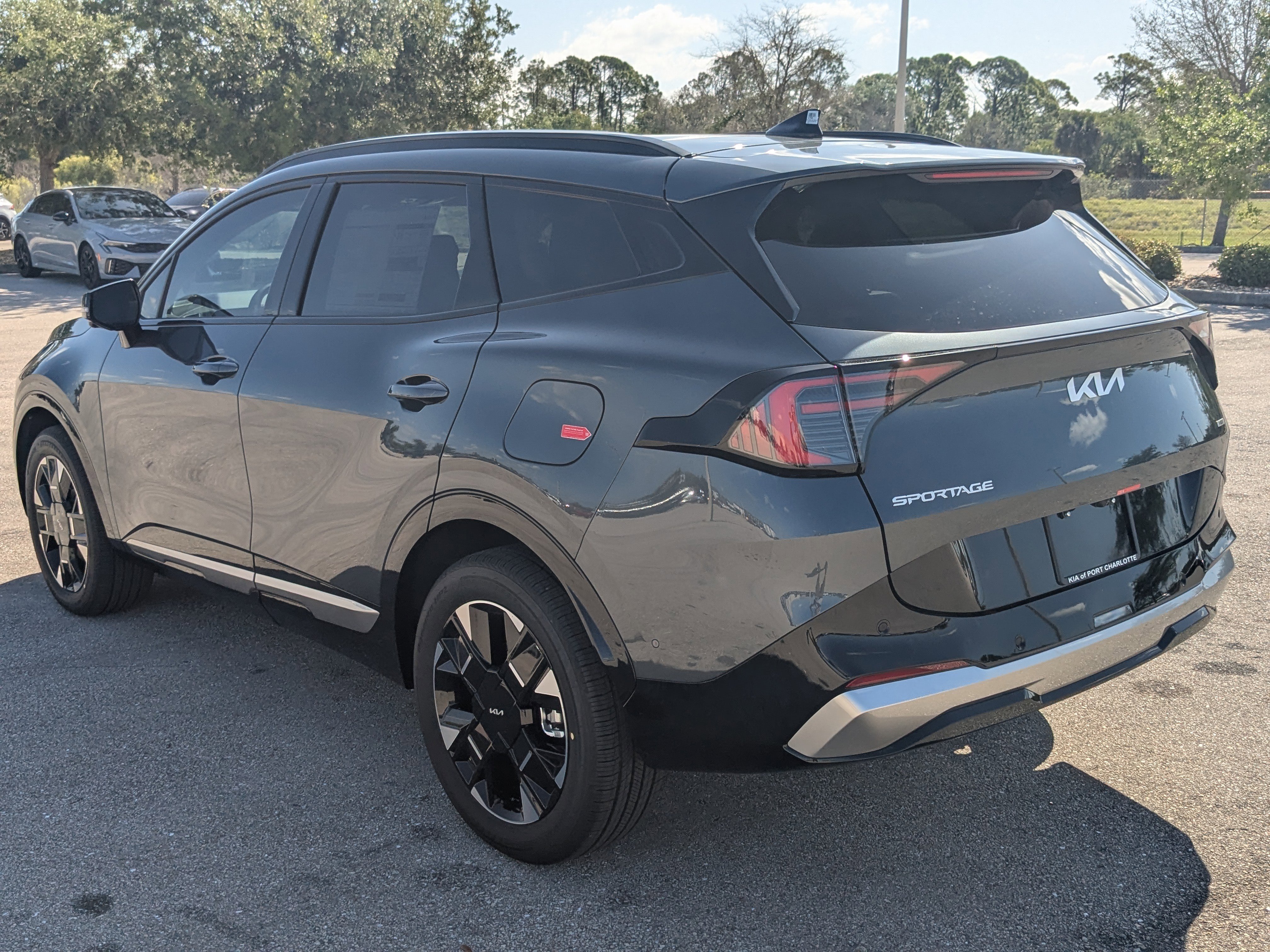New 2026 Gravity Gray Kia SX Prestige image 7