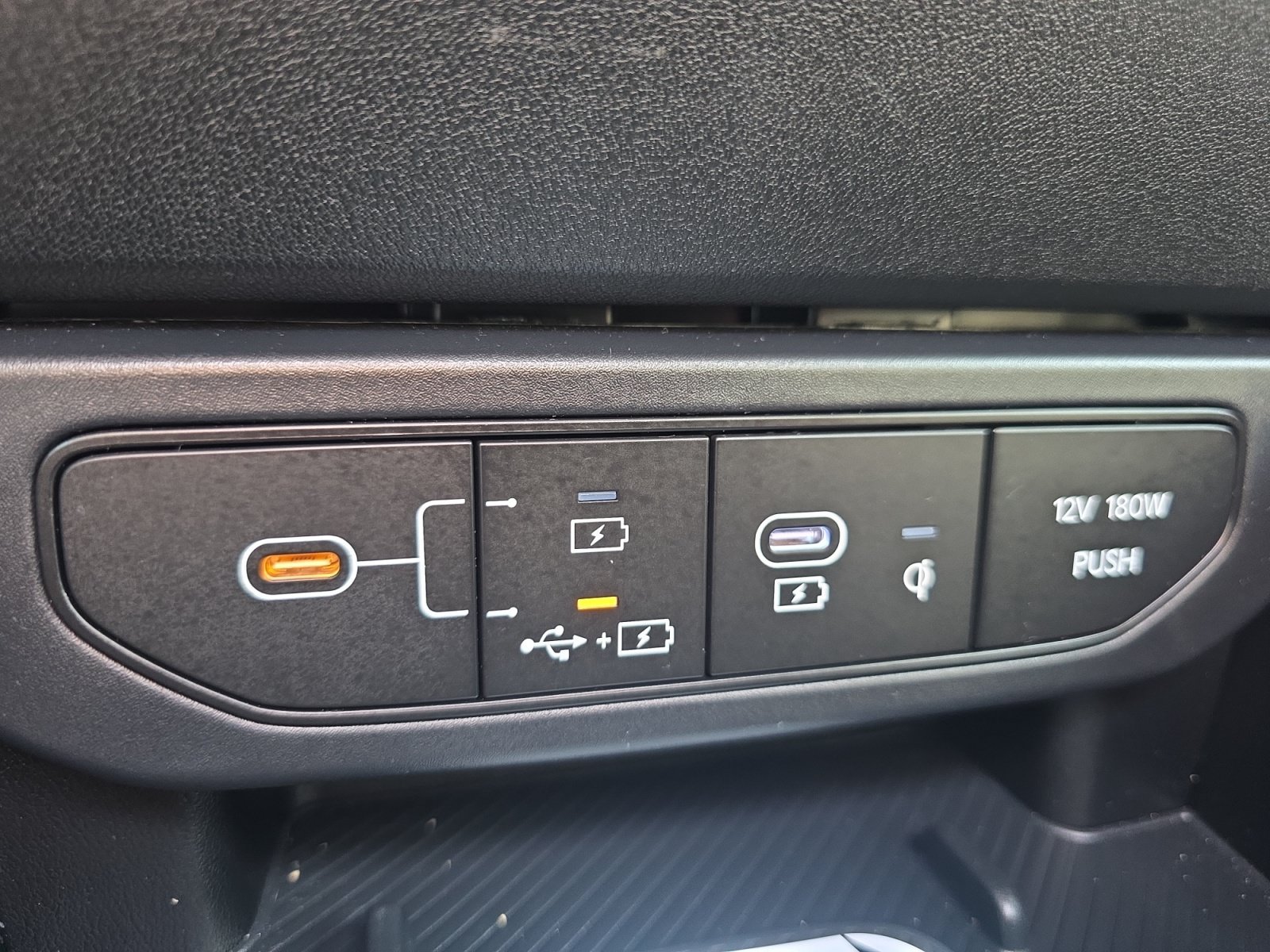 Certified Used 2025 Wave Blue Kia GT-Line Turbo image 18